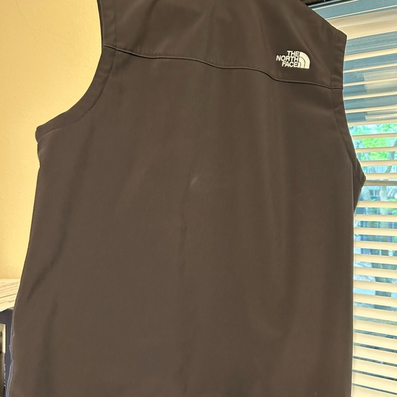 The North Face black mens size large vest - Picture 2 of 5
